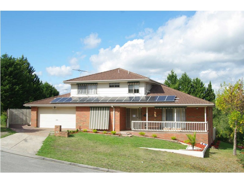 26 Edward Freeth Drive, Endeavour Hills VIC 3802