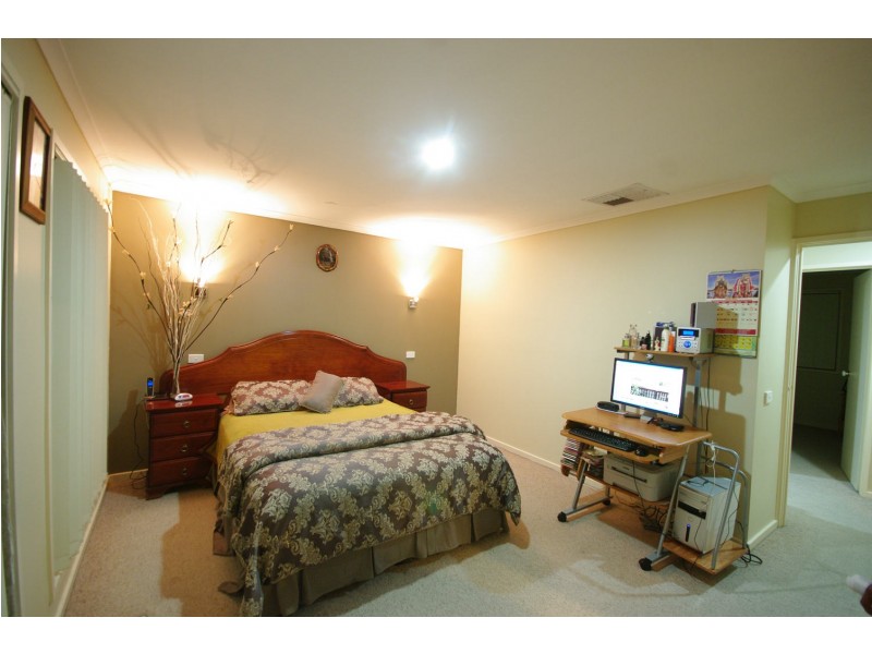 18/5 Piney Ridge, Endeavour Hills VIC 3802