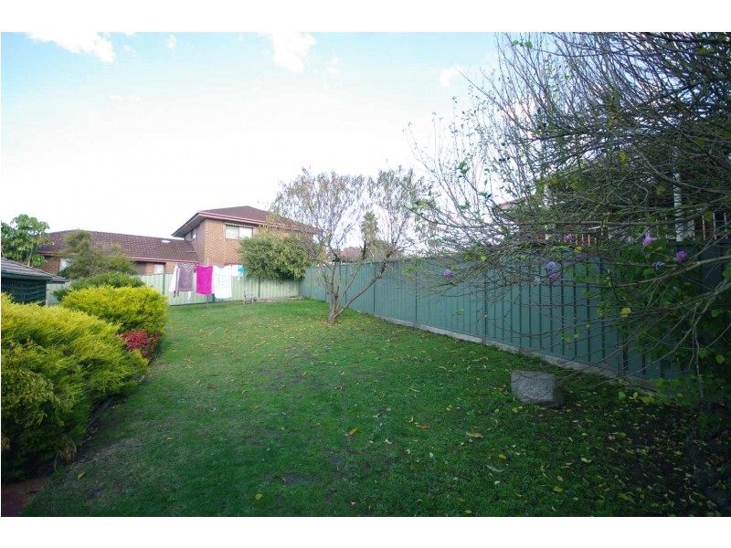 85 Chalcot Drive, Endeavour Hills VIC 3802