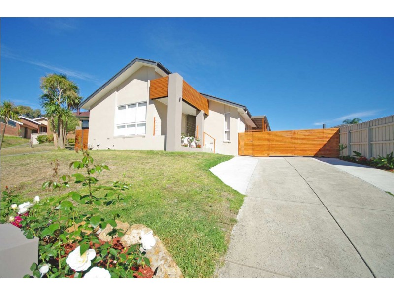 8 Poole Court, Endeavour Hills VIC 3802