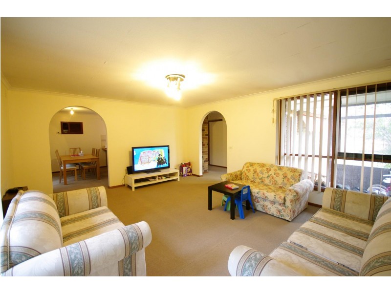 21 Sydney Parkinson Way, Endeavour Hills VIC 3802