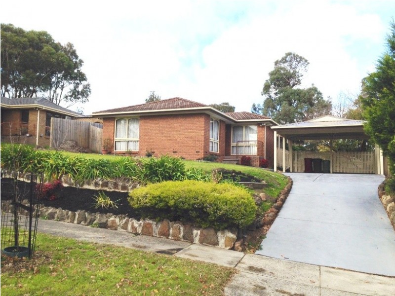 236 JAMES COOK DRIVE, Endeavour Hills VIC 3802