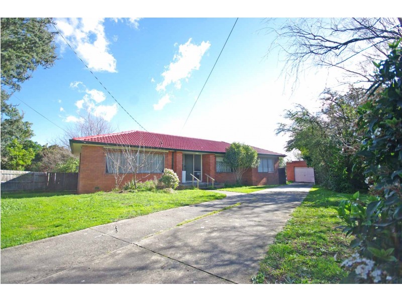 10 Correa Place, Endeavour Hills VIC 3802