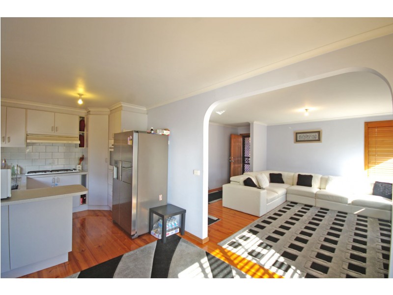 1/14 Bramwell Close, Endeavour Hills VIC 3802