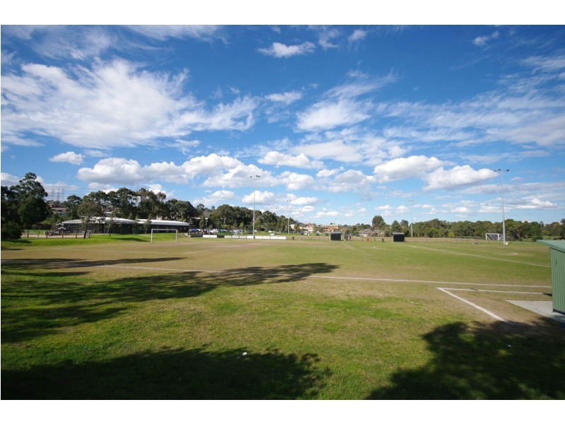 31 Maryrose Crescent, Endeavour Hills VIC 3802