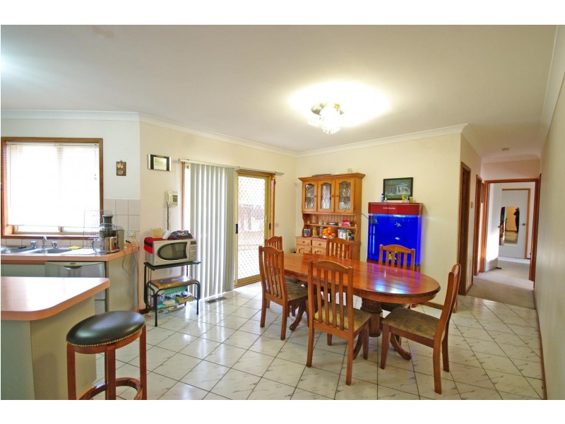 5 Venice Gardens, Endeavour Hills VIC 3802