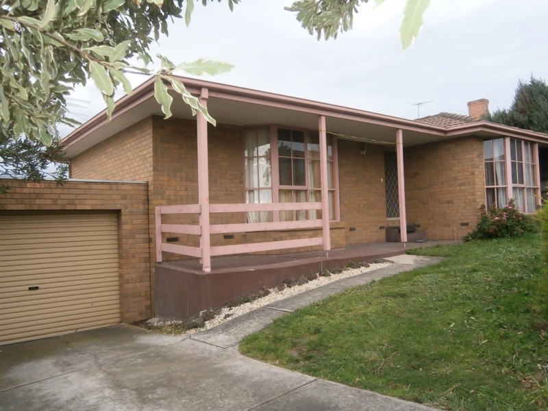 39 PRESTON AVENUE, Endeavour Hills VIC 3802
