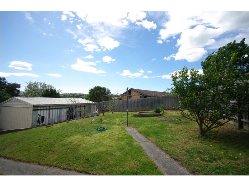 48 Mossgiel Park Drive, Endeavour Hills VIC 3802