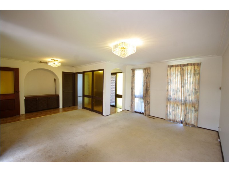 2 Terrell Close, Endeavour Hills VIC 3802