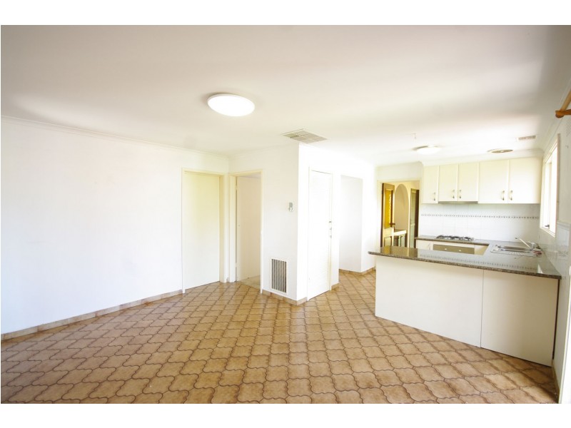 2 Terrell Close, Endeavour Hills VIC 3802