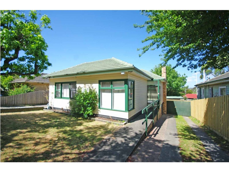 19 Hillside Avenue, Dandenong North VIC 3175