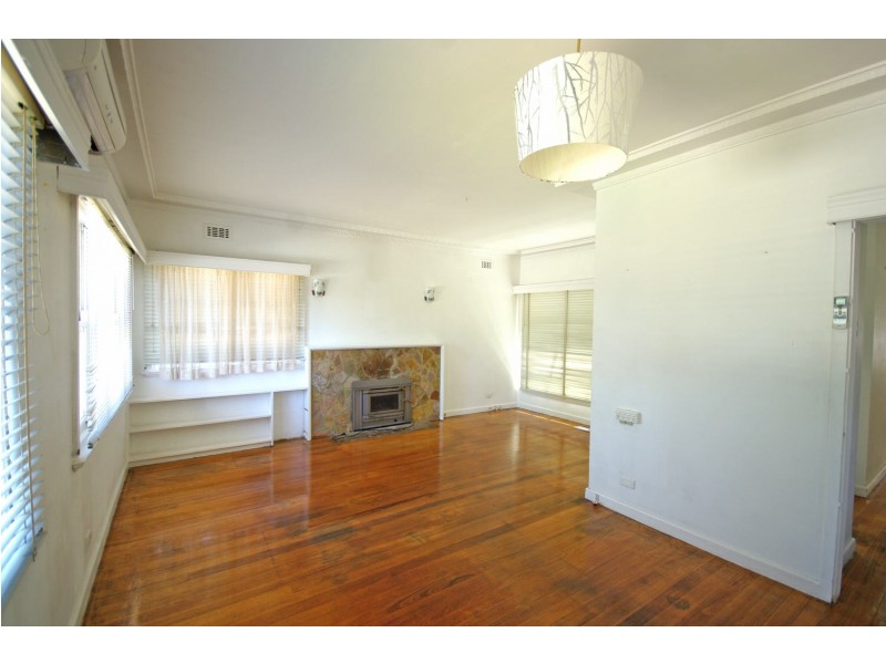 19 Hillside Avenue, Dandenong North VIC 3175