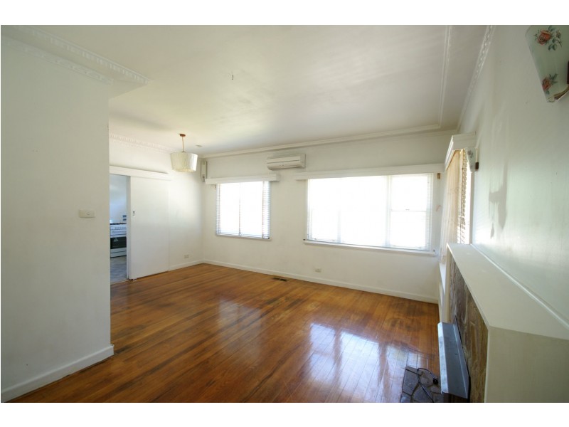 19 Hillside Avenue, Dandenong North VIC 3175