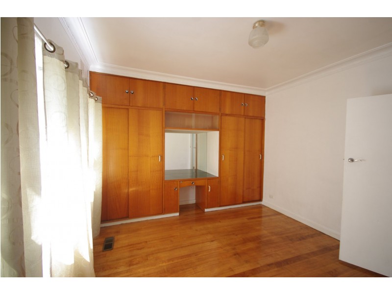 19 Hillside Avenue, Dandenong North VIC 3175