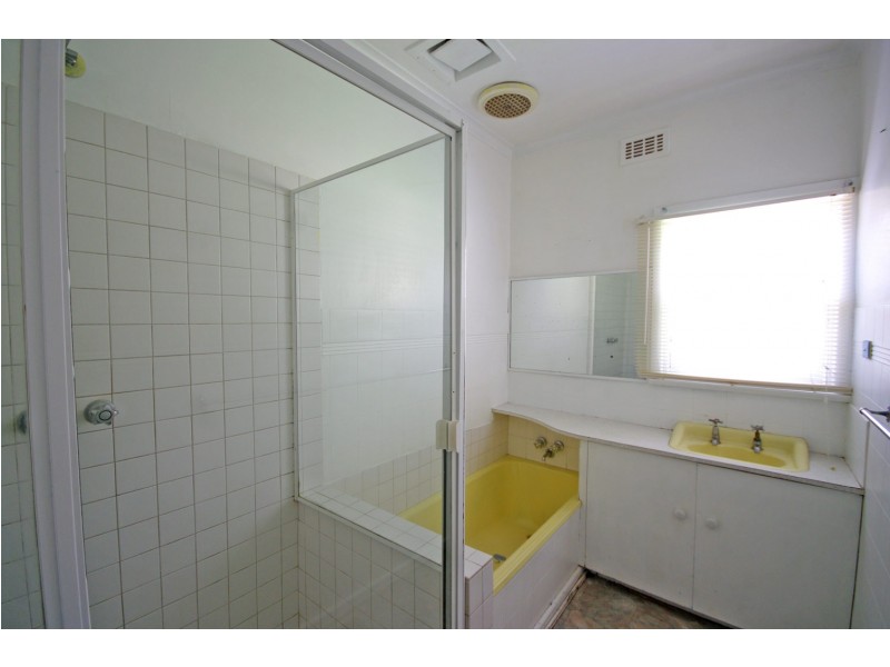 19 Hillside Avenue, Dandenong North VIC 3175