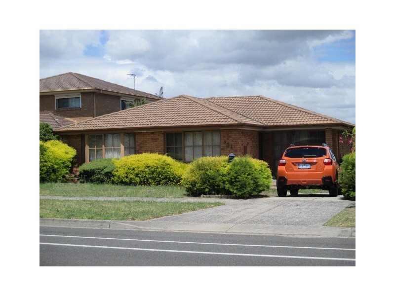 326 JAMES COOK DRIVE, Endeavour Hills VIC 3802