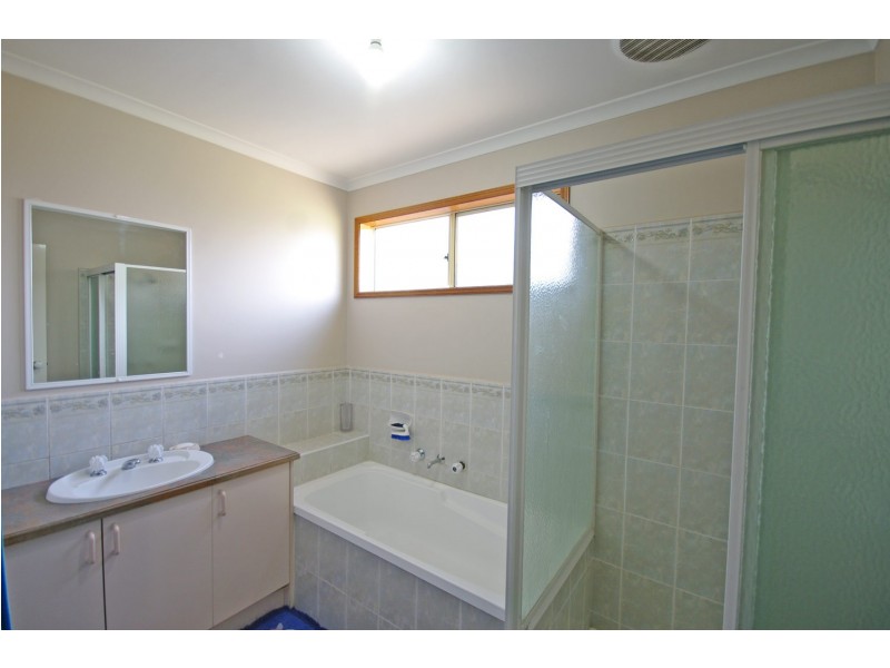 5 Botanical Grove, Doveton VIC 3177