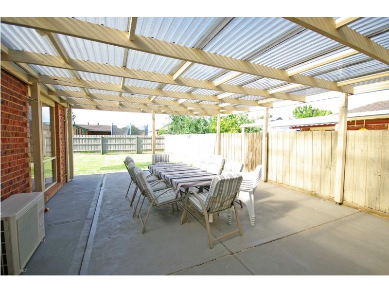 5 Botanical Grove, Doveton VIC 3177