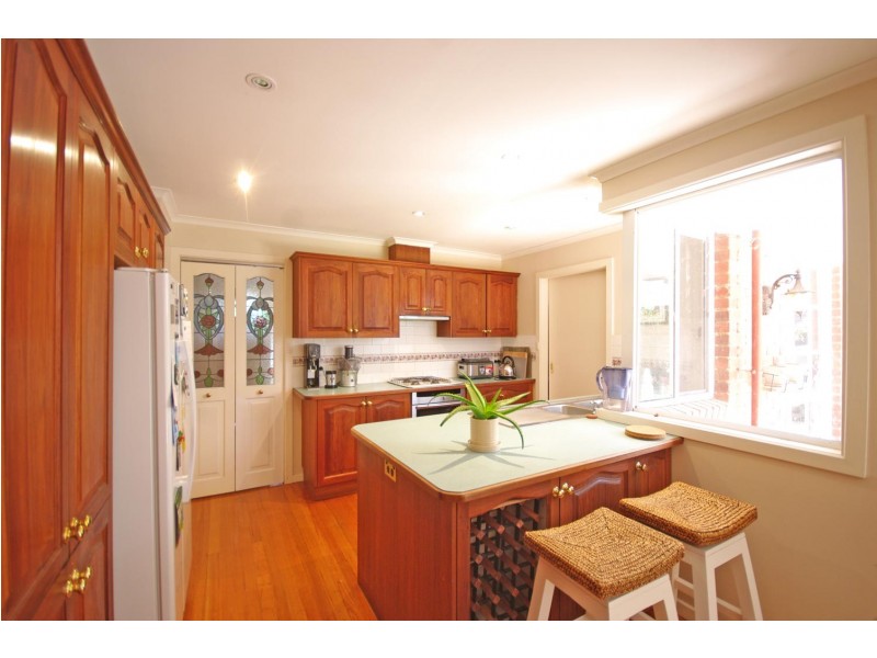 2 Rolland Court, Endeavour Hills VIC 3802