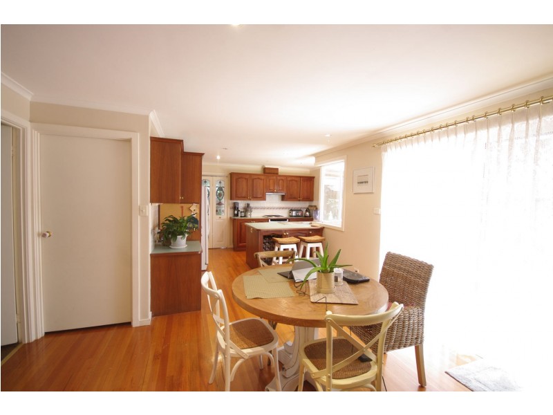 2 Rolland Court, Endeavour Hills VIC 3802