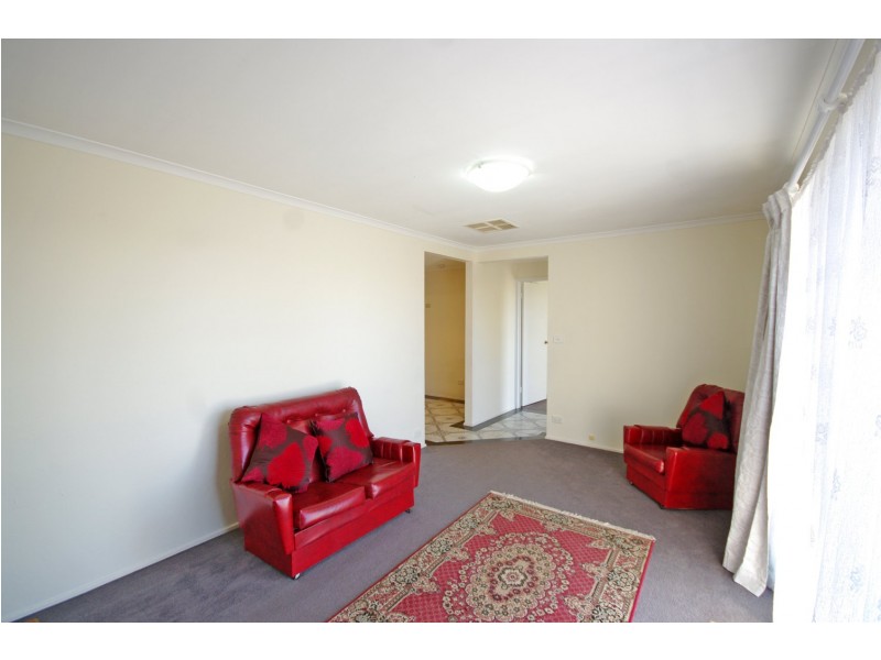 16 Scoble Place, Narre Warren VIC 3805