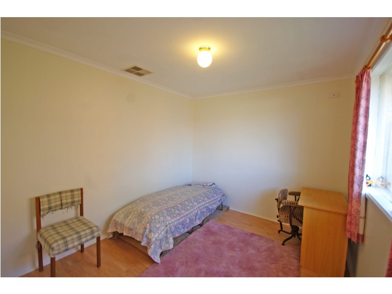 16 Scoble Place, Narre Warren VIC 3805