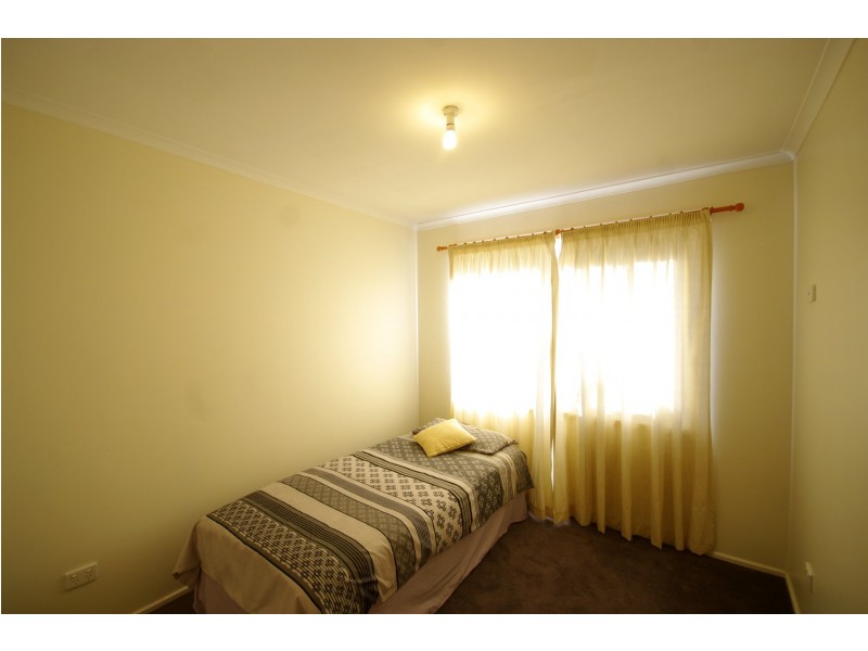 16 Scoble Place, Narre Warren VIC 3805