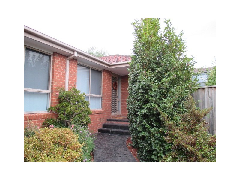 2/13 LANDHILL COURT, Hallam VIC 3803