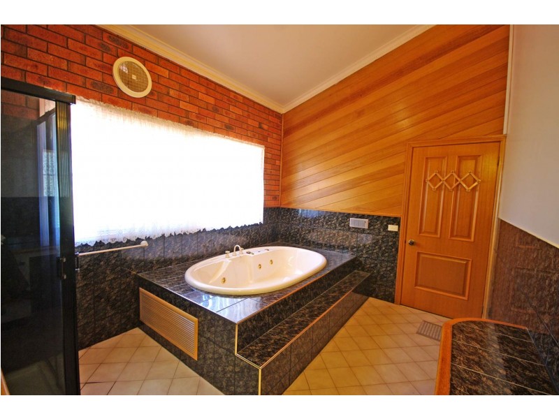 22 Kanaru Court, Narre Warren North VIC 3804