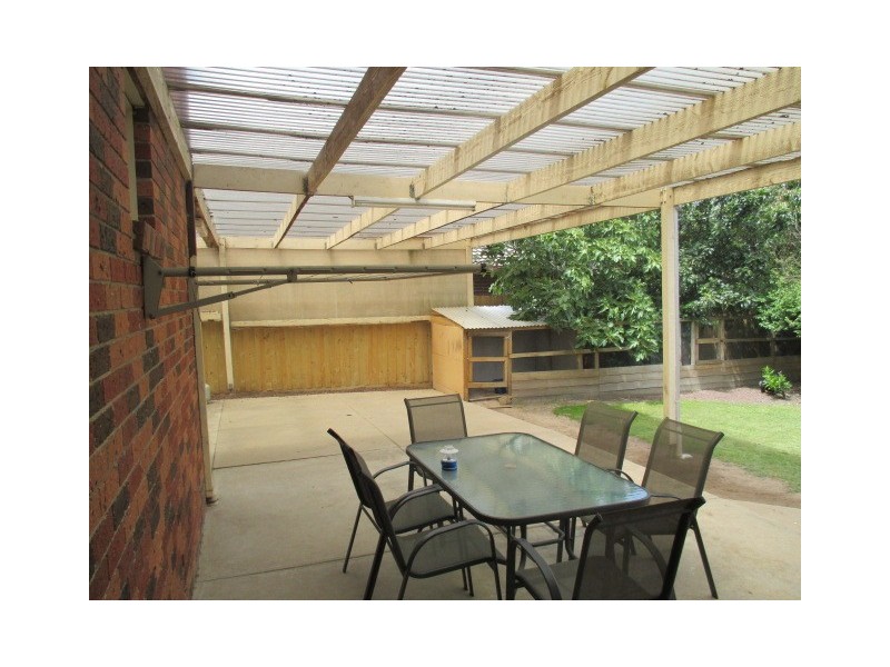 3 PRIDHAM COURT, Endeavour Hills VIC 3802
