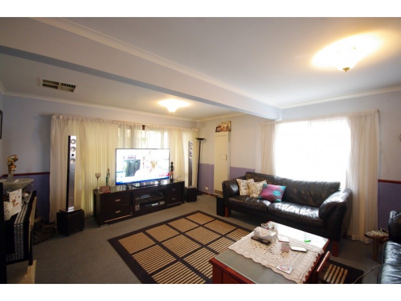 73 William Hovell Drive, Endeavour Hills VIC 3802