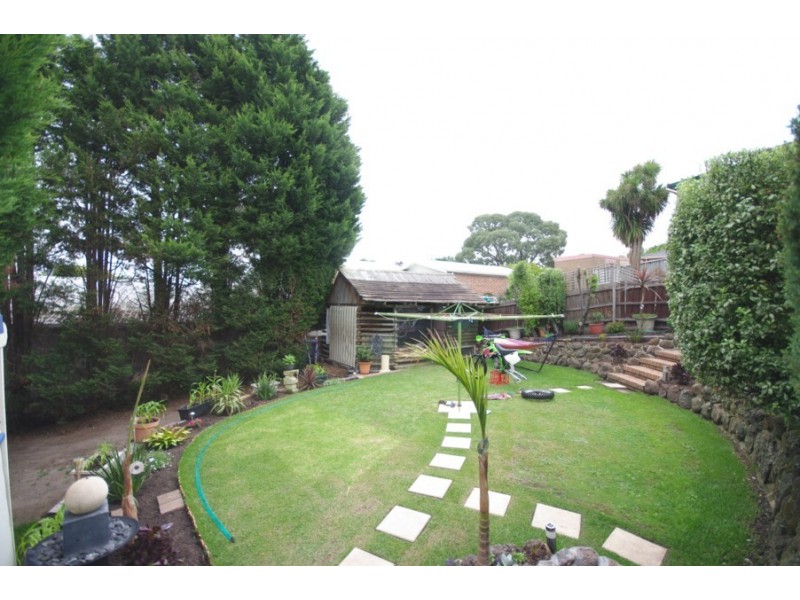 73 William Hovell Drive, Endeavour Hills VIC 3802