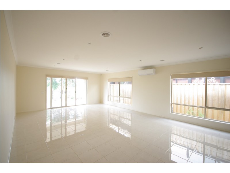 188 Sandhurst Blvd, Sandhurst VIC 3977