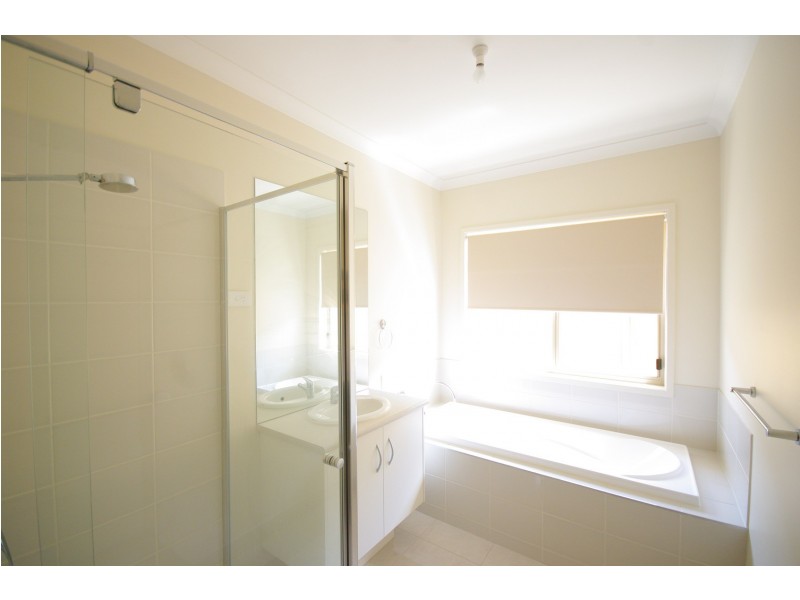 188 Sandhurst Blvd, Sandhurst VIC 3977