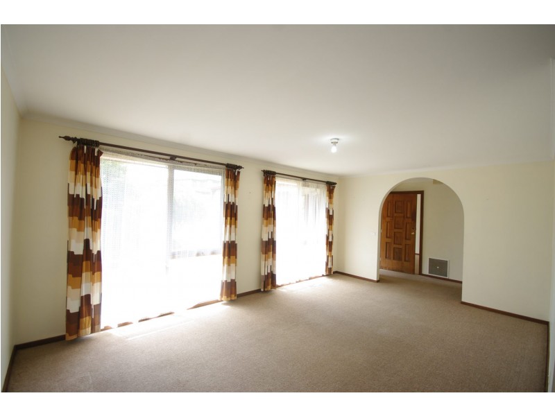 3 Ester Close, Endeavour Hills VIC 3802