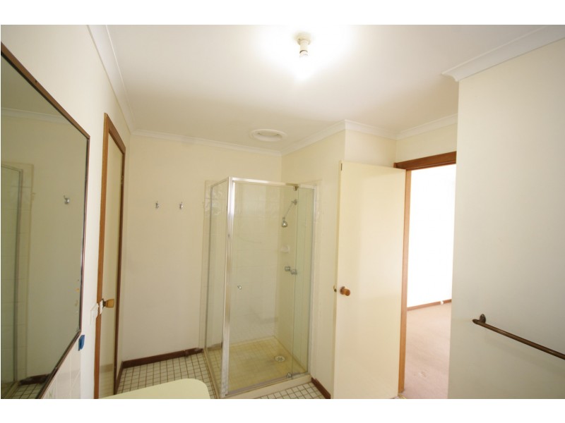 3 Ester Close, Endeavour Hills VIC 3802