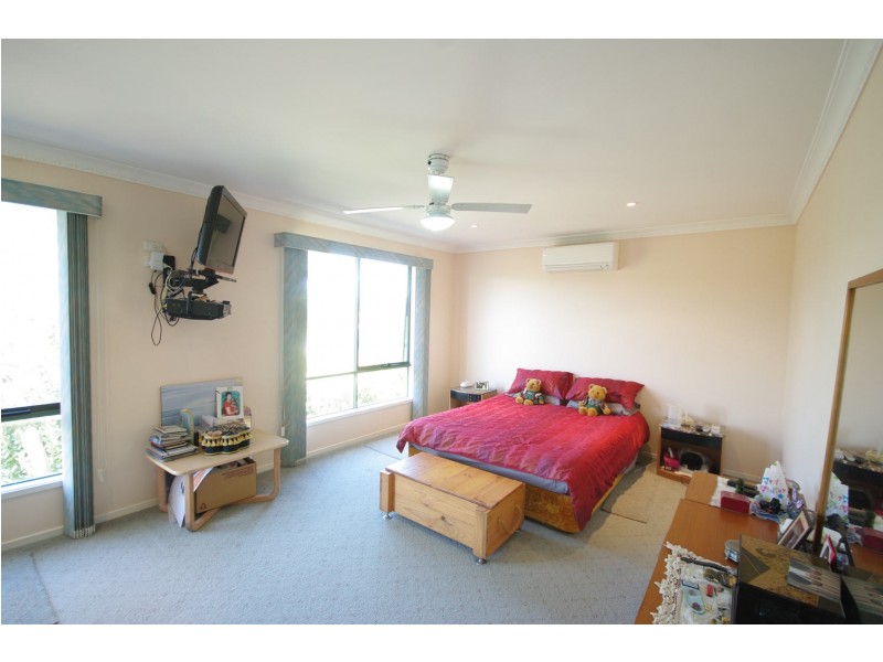 1 Scotsburn Way, Endeavour Hills VIC 3802