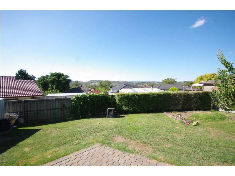 1 Scotsburn Way, Endeavour Hills VIC 3802