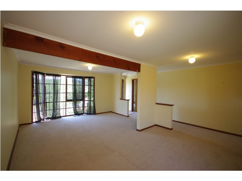 14 Janmara Court, Endeavour Hills VIC 3802