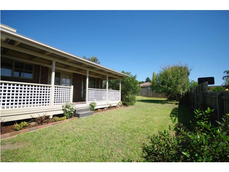 14 Janmara Court, Endeavour Hills VIC 3802