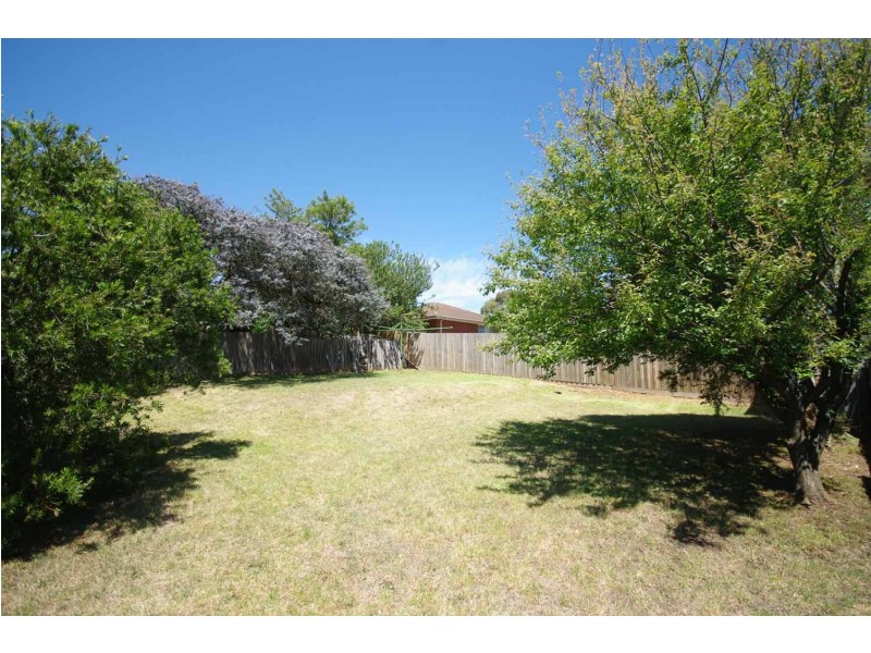 14 Janmara Court, Endeavour Hills VIC 3802