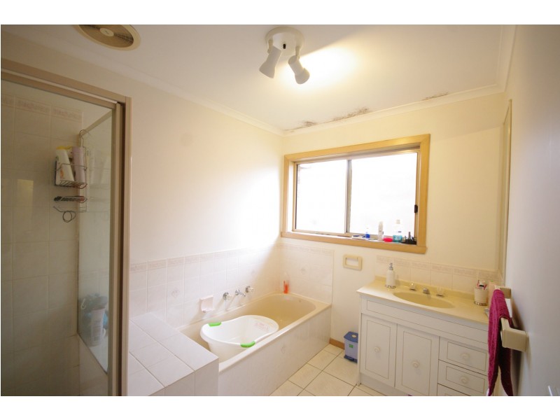 12 Bryson Court, Endeavour Hills VIC 3802