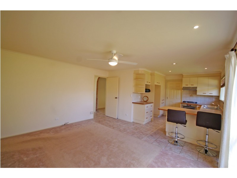 87 Matthew Flinders Avenue, Endeavour Hills VIC 3802