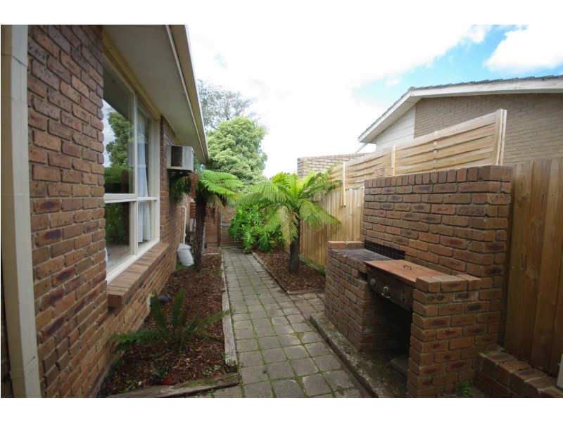 87 Matthew Flinders Avenue, Endeavour Hills VIC 3802