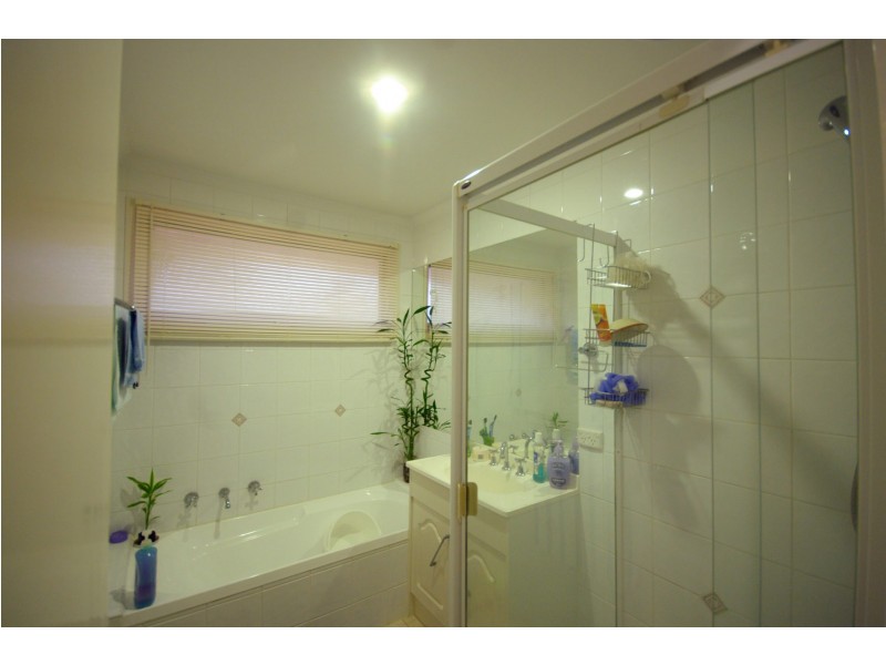 1 Ponto Court, Endeavour Hills VIC 3802