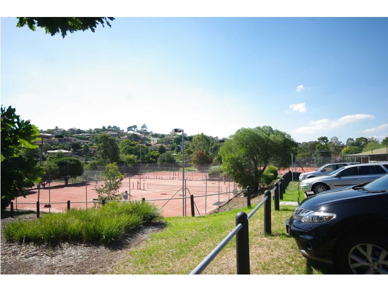 1 Ponto Court, Endeavour Hills VIC 3802