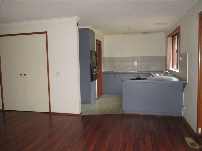 34 SHETLAND STREET, Endeavour Hills VIC 3802