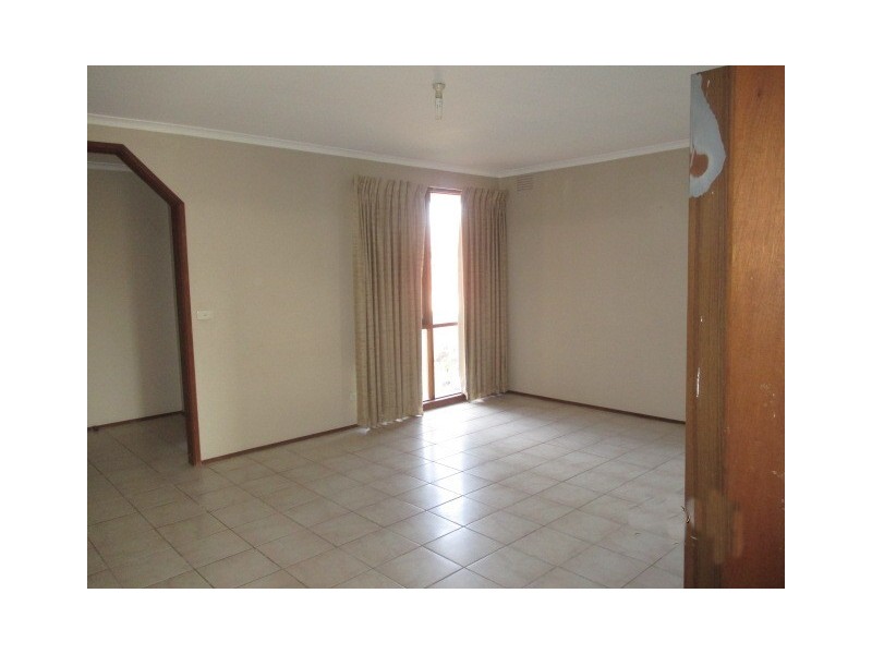 1/2 REED COURT, Endeavour Hills VIC 3802