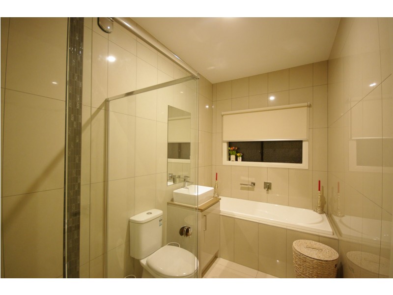 4A Belt Terrace, Endeavour Hills VIC 3802