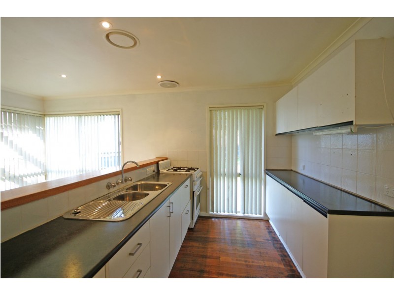 14 Whitestone Court, Endeavour Hills VIC 3802